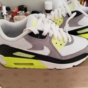 USED Nike Air Max 90 GS Volt Size 4.5Y